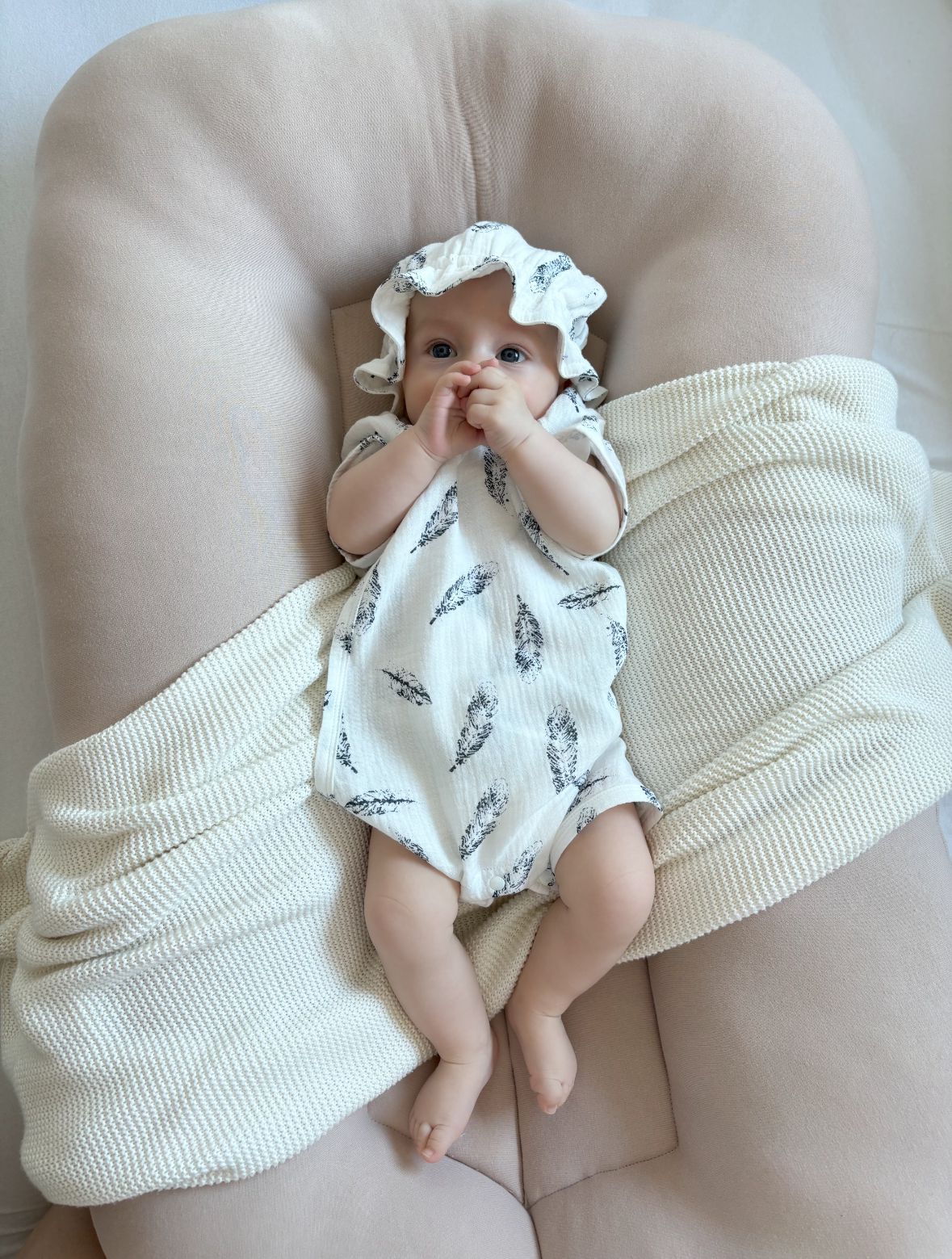 Muslin Short Romper - Organic Cotton (Feathers)