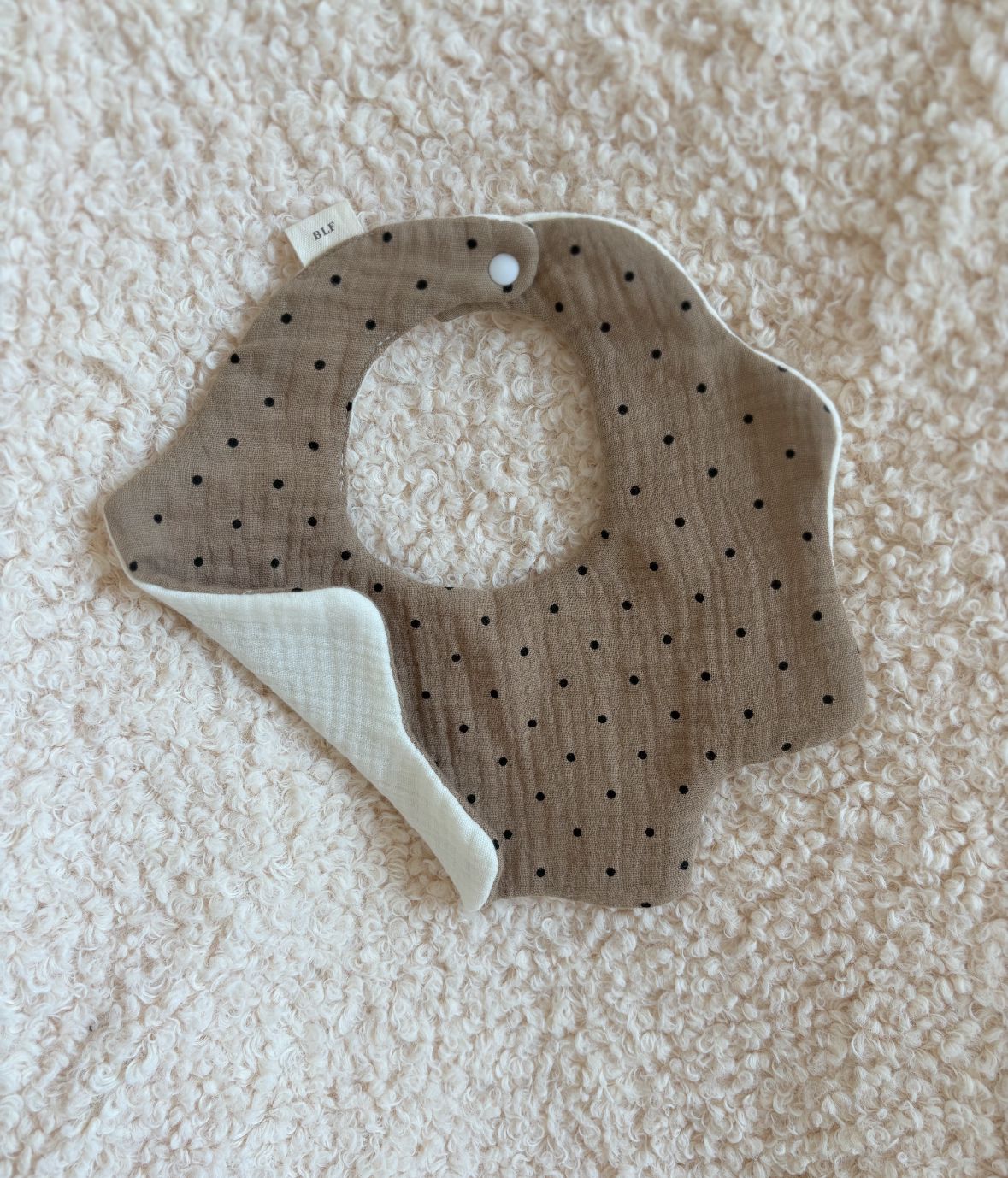 Organic Dribble Bib - Polkadot